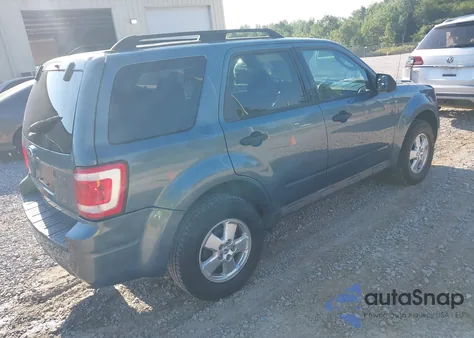 2011 Ford Escape Xlt z USA, uszkodzony, nr VIN 1FMCU0D73BKB36599